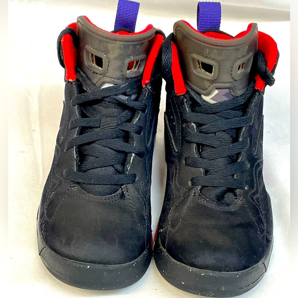 Jordan jump man MVP Kids Black and Red High-Top Sneakers boys sz 11c - Picture 2 of 9